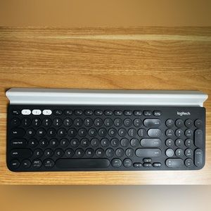Logitech K780